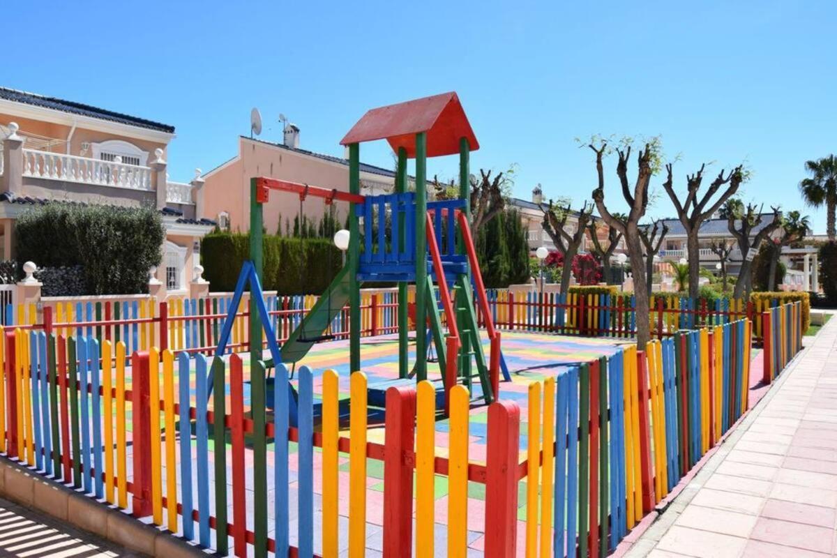 Gran Alicante Bungalow In Beach Resort Puerto Marino 外观 照片